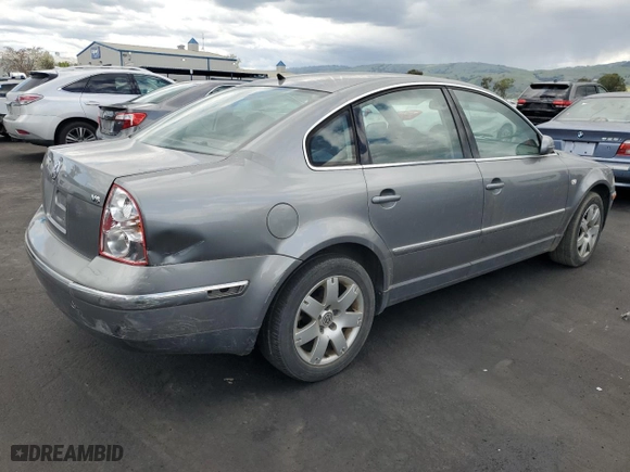 2001 Volkswagen Passat GLX with VIN WVWRH63B51P144541, listed as a Copart auction lot 50556665 with 107,049 mi miles and Clean Title. Bid and sale history available at carsss.com. Image 3.