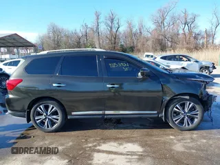 2017 Nissan Pathfinder SL with VIN 5N1DR2MM8HC672040, listed as a IAAI auction lot 41853921 with 168,877 mi miles. Bid and sale history available at carsss.com. Image 13.