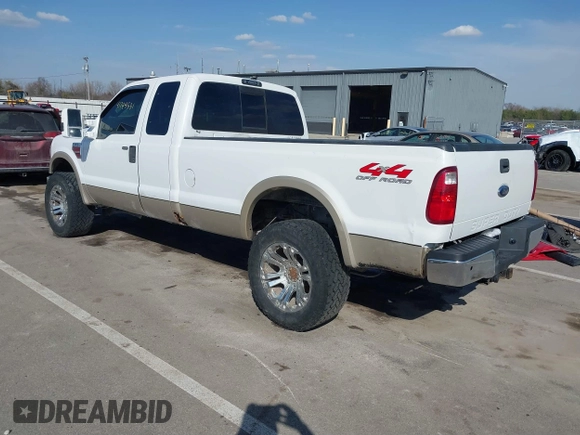 2008 Ford F-250 XL z VIN 1FTSX21RX8EB63847, wystawiony jako IAAI lot #41794531 z przebiegiem 263 884 mil mil oraz . Historia ofert i sprzedaży dostępna na DreamBid. Obrazek 3.