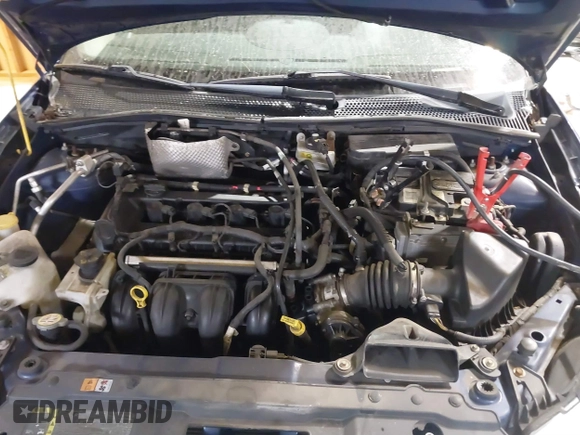 2008 Ford Focus SE with VIN 1FAHP33NX8W242851, listed as a IAAI auction lot 41812413 with 162,547 mi miles. Bid and sale history available at carsss.com. Image 10.