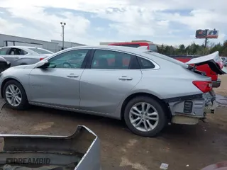 2018 Chevrolet Malibu LT with VIN 1G1ZD5ST8JF263988, listed as a IAAI auction lot 41821778 with 135,924 mi miles. Bid and sale history available at carsss.com. Image 15.
