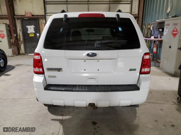 2011 Ford Escape XLT with VIN 1FMCU9DG5BKA63532, listed as a Copart auction lot 47608035 with 117,557 mi miles and Salvage Title. Bid and sale history available at carsss.com. Image 6.