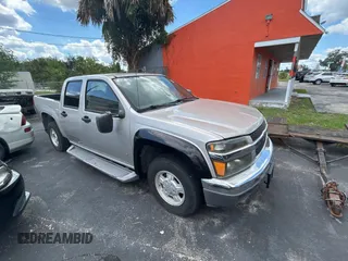 2006 Chevrolet Colorado 1LT z VIN 1GCCS138468272222, wystawiony jako Copart lot #57298015 z przebiegiem 151 045 mil mil oraz Szkoda całkowita • Salvage title. Historia ofert i sprzedaży dostępna na DreamBid. Obrazek 1.