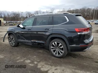 2023 Volkswagen Atlas SEL Premium R-Line with VIN 1V2FR2CA5PC552133, listed as a Copart auction lot 47933765 with 19,564 mi miles and Salvage title. Bid and sale history available at DreamBid. Image 2.