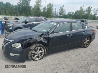 2015 Nissan Altima 2.5 with VIN 1N4AL3AP3FC146351, listed as a Copart auction lot 64230545 with 184,364 mi miles and Salvage title. Bid and sale history available at DreamBid. Image 1.