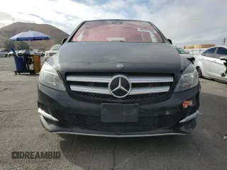 2017 Mercedes-Benz B Electric Drive with VIN WDDVP9AB4HJ016882, listed as a Copart auction lot 82331384 with 19,970 mi miles and Clean Title. Bid and sale history available at DreamBid. Image 5.