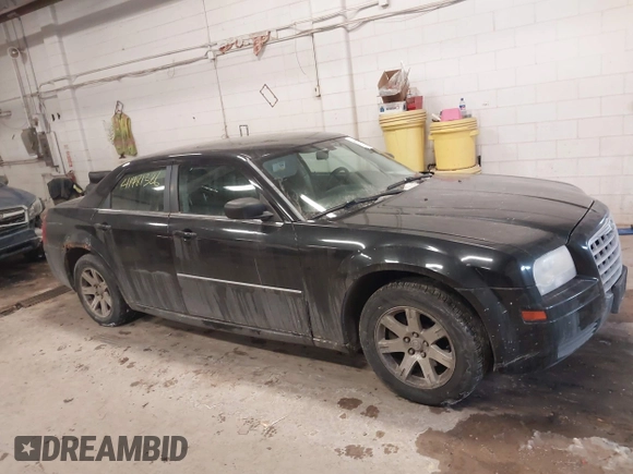 2007 Chrysler 300 with VIN 2C3LA43R17H860639, listed as a IAAI auction lot 41481326 with 163,837 mi miles. Bid and sale history available at carsss.com. Image 13.
