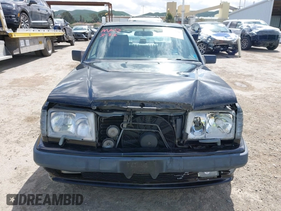 1987 Mercedes-Benz 300 with VIN WDBEA30D8HA397811, listed as a IAAI auction lot 41868336 with 124,720 mi miles. Bid and sale history available at carsss.com. Image 13.