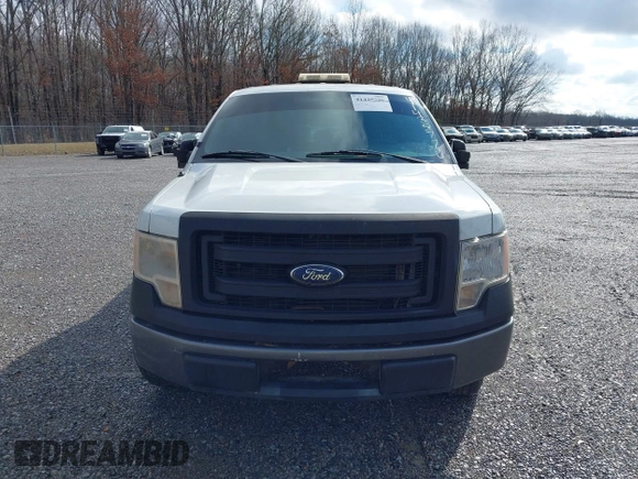 2013 Ford F-150 XL z VIN 1FTFX1EF9DKE83572, wystawiony jako IAAI lot #41435726 z przebiegiem 294 551 mil mil oraz . Historia ofert i sprzedaży dostępna na DreamBid. Obrazek 12.
