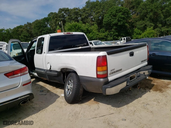 2001 Chevrolet Silverado 1500 LS with VIN 2GCEC19V111119845, listed as a Copart auction lot 58700484 with 0 mi miles and Non Repairable. Bid and sale history available at carsss.com. Image 2.