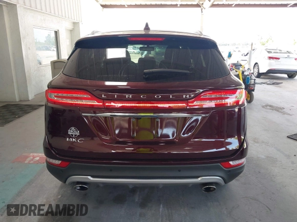 2019 Lincoln MKC Reserve with VIN 5LMCJ3C94KUL50192, listed as a IAAI auction lot 42217678 with 21,344 mi miles and . Bid and sale history available at DreamBid. Image 17.