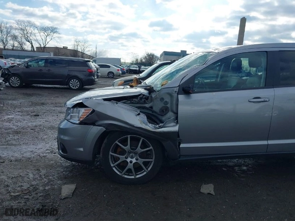 2019 Dodge Journey GT with VIN 3C4PDDEG9KT745688, listed as a IAAI auction lot 41478975 with 1 mi miles. Bid and sale history available at carsss.com. Image 6.