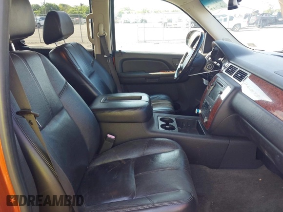 2007 Chevrolet Avalanche 3LT with VIN 3GNFK12327G174280, listed as a IAAI auction lot 42576843 with 170,582 mi miles and . Bid and sale history available at DreamBid. Image 5.