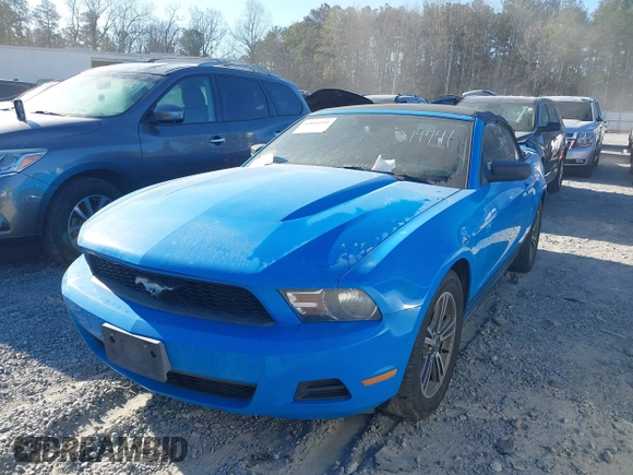2012 Ford Mustang V6 with VIN 1ZVBP8EM4C5279441, listed as a IAAI auction lot 41810554 with 197,973 mi miles and . Bid and sale history available at carsss.com. Image 17.