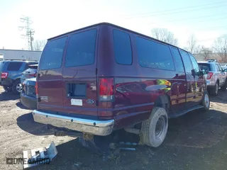 2008 Ford Econoline Wagon XL with VIN 1FBSS31L08DB09175, listed as a IAAI auction lot 41795288 with 184,996 mi miles. Bid and sale history available at carsss.com. Image 4.