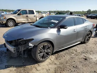 2017 Nissan Maxima SV with VIN 1N4AA6AP8HC371293, listed as a Copart auction lot 50260255 with 110,225 mi miles and Salvage Title. Bid and sale history available at carsss.com. Image 1.
