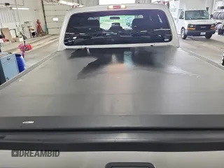 2016 Ford F-250 Lariat z VIN 1FT7W2BT3GEA23768, wystawiony jako IAAI lot #42404137 z przebiegiem 216 722 mil mil oraz . Historia ofert i sprzedaży dostępna na DreamBid. Obrazek 26.