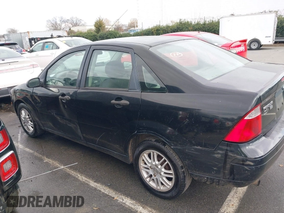 2005 Ford Focus S with VIN 1FAFP34N75W304479, listed as a IAAI auction lot 41117405 with 234,312 mi miles. Bid and sale history available at carsss.com. Image 14.