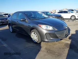 2012 Mazda 3 i Touring z VIN JM1BL1V79C1571061, wystawiony jako IAAI lot #42574599 z przebiegiem 202 089 mil mil oraz . Historia ofert i sprzedaży dostępna na DreamBid. Obrazek 1.