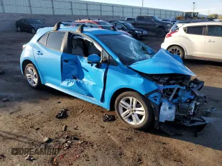 2020 Toyota Corolla Hatchback SE with VIN JTND4RBE3L3091394, listed as a Copart auction lot 67681004 with 34,606 mi miles and Salvage Title. Bid and sale history available at carsss.com. Image 4.
