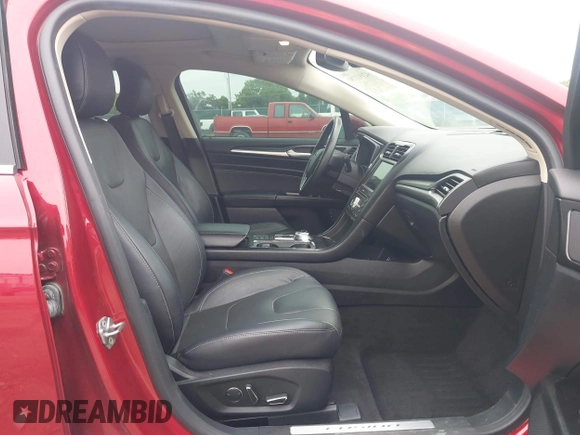 2019 Ford Fusion Titanium с VIN 3FA6P0RU2KR190369, выставлен на аукционе IAAI как лот 42193379 с пробегом 60 325 миль миль и . История ставок и продаж доступна на DreamBid. Изображение 5.