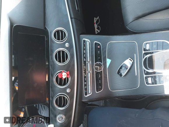 2018 Mercedes-Benz E 300 with VIN WDDZF4JB9JA481624, listed as a IAAI auction lot 41896382 with 96,246 mi miles and . Bid and sale history available at DreamBid. Image 11.