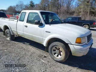 2001 Ford Ranger XL with VIN 1FTYR14U61TA98561, listed as a IAAI auction lot 41614061 with 180,434 mi miles. Bid and sale history available at carsss.com. Image 1.
