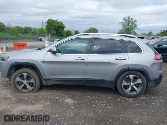 2019 Jeep Cherokee Limited with VIN 1C4PJMDXXKD451183, listed as a IAAI auction lot 42285516 with 83,789 mi miles and . Bid and sale history available at DreamBid. Image 15.