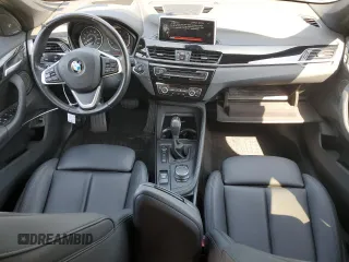 2017 BMW X1 xDrive28i with VIN WBXHT3C32H5F82141, listed as a Copart auction lot 53311785 with 52,867 mi miles and Salvage Title. Bid and sale history available at carsss.com. Image 8.