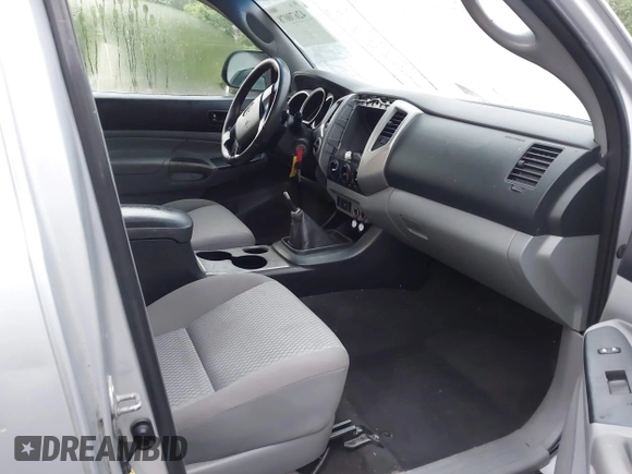 2012 Toyota Tacoma with VIN 5TFUX4EN2CX011263, listed as a IAAI auction lot 42670078 with 164,922 mi miles and . Bid and sale history available at DreamBid. Image 5.