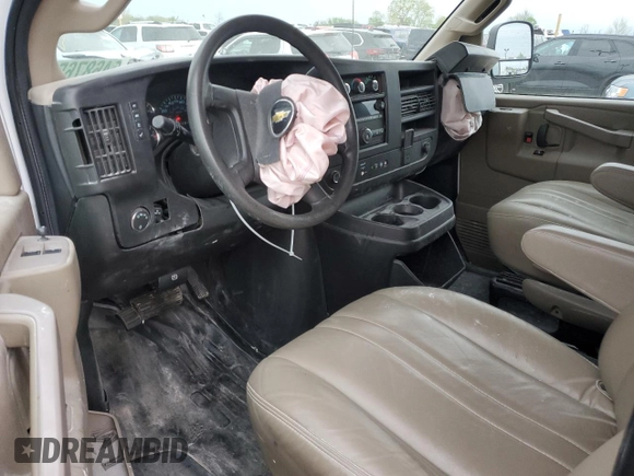 2022 Chevrolet Express Cargo z VIN 1GCWGAFP4N1280376, wystawiony jako Copart lot #54687655 z przebiegiem 63 251 mil mil oraz Szkoda całkowita • Salvage title. Historia ofert i sprzedaży dostępna na DreamBid. Obrazek 8.