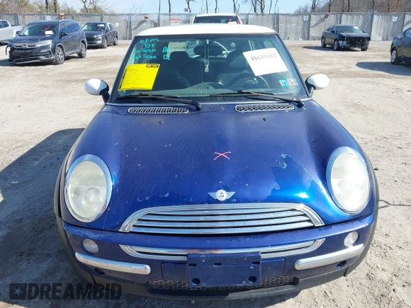 2002 MINI Hardtop with VIN WMWRC33482TC36492, listed as a IAAI auction lot 41633112 with 133,672 mi miles and . Bid and sale history available at DreamBid. Image 12.