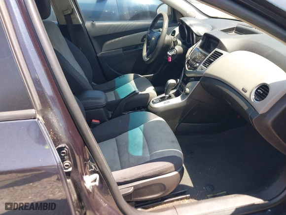 2014 Chevrolet Cruze LS with VIN 1G1PA5SH9E7292511, listed as a IAAI auction lot 42082969 with 187,914 mi miles. Bid and sale history available at carsss.com. Image 5.