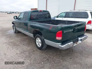 1998 Dodge Dakota SLT with VIN 1B7GL22Y8WS722611, listed as a IAAI auction lot 40964684 with 213,429 mi miles and . Bid and sale history available at DreamBid. Image 3.