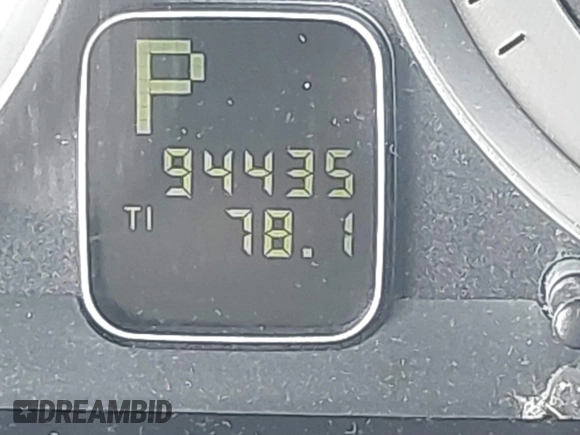 2013 Volvo C70 T5 with VIN YV1672MC5DJ142005, listed as a IAAI auction lot 41634212 with 94,435 mi miles. Bid and sale history available at carsss.com. Image 15.
