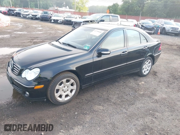 2006 Mercedes-Benz C 280 Luxury z VIN WDBRF92H56F778764, wystawiony jako IAAI lot #42759400 z przebiegiem 136 543 mil mil oraz . Historia ofert i sprzedaży dostępna na DreamBid. Obrazek 2.
