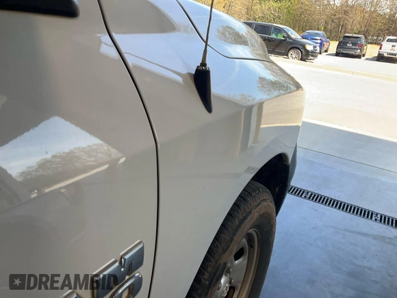 2017 Ram 1500 Tradesman с VIN 3C6JR6DG0HG776907, выставлен на аукционе IAAI как лот 42743426 с пробегом 162 492 миль миль и . История ставок и продаж доступна на DreamBid. Изображение 27.