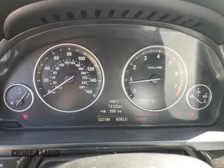 2012 BMW 5 Series 535i z VIN WBAFR7C54CC813745, wystawiony jako Copart lot #54071625 z przebiegiem 122 186 mil mil oraz Szkoda całkowita • Salvage title. Historia ofert i sprzedaży dostępna na DreamBid. Obrazek 9.
