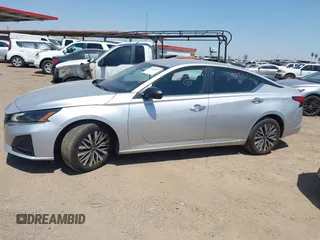 2024 Nissan Altima SV z VIN 1N4BL4DV4RN304323, wystawiony jako IAAI lot #42478247 z przebiegiem 47 968 mil mil oraz . Historia ofert i sprzedaży dostępna na DreamBid. Obrazek 14.