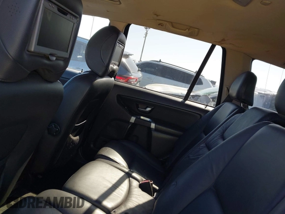 2008 Volvo XC90 I6 with VIN YV4CY982481449233, listed as a IAAI auction lot 41977971 with 176,837 mi miles. Bid and sale history available at carsss.com. Image 8.