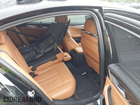 2018 BMW 5 Series M550i xDrive with VIN WBAJB9C5XJB286923, listed as a IAAI auction lot 42527301 with 76,923 mi miles and . Bid and sale history available at DreamBid. Image 8.