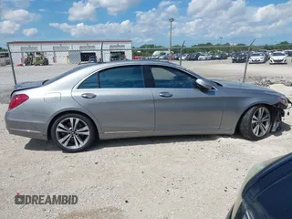 2015 Mercedes-Benz S 550 z VIN WDDUG8FB3FA142954, wystawiony jako IAAI lot #39795621 z przebiegiem 111 415 mil mil oraz . Historia ofert i sprzedaży dostępna na DreamBid. Obrazek 12.