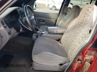 2001 Ford Explorer XLS with VIN 1FMZU72E91ZA36467, listed as a Copart auction lot 43222375 with 138,058 mi miles and Salvage title. Bid and sale history available at DreamBid. Image 7.