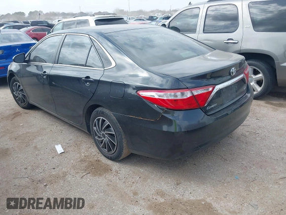 2017 Toyota Camry XLE z VIN 4T1BF1FK4HU441880, wystawiony jako IAAI lot #41747028 z przebiegiem 216 455 mil mil oraz . Historia ofert i sprzedaży dostępna na DreamBid. Obrazek 3.