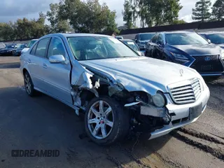 2008 Mercedes-Benz E-Class Luxury 3.5L with VIN WDBUF87X08B318300, listed as a IAAI auction lot 41777085 with 160,838 mi miles. Bid and sale history available at carsss.com. Image 1.