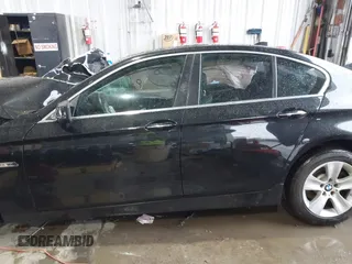 2011 BMW 5 Series 528i with VIN WBAFR1C56BC740485, listed as a IAAI auction lot 41712143 with Not Provided miles and . Bid and sale history available at carsss.com. Image 15.