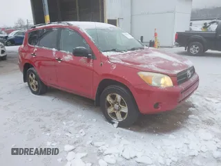 2008 Toyota RAV4 with VIN JTMBD33V486068493, listed as a IAAI auction lot 41623510 with 211,337 mi miles. Bid and sale history available at carsss.com. Image 1.