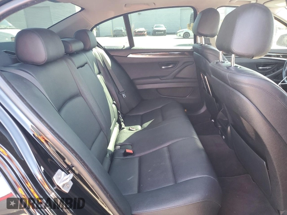 2015 BMW 5 Series 528i z VIN WBA5A5C58FD519965, wystawiony jako Copart lot #49333285 z przebiegiem 113 693 mil mil oraz Szkoda całkowita • Salvage title. Historia ofert i sprzedaży dostępna na DreamBid. Obrazek 10.