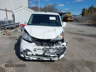 2019 Nissan NV200 S z VIN 3N6CM0KN5KK708070, wystawiony jako IAAI lot #41631390 z przebiegiem 113 335 mil mil oraz . Historia ofert i sprzedaży dostępna na DreamBid. Obrazek 11.