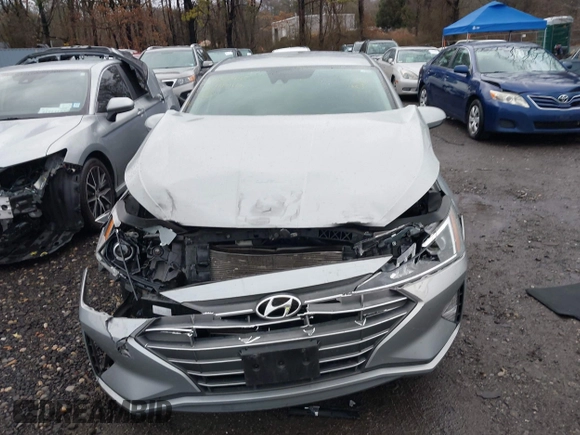 2020 Hyundai Elantra SEL z VIN 5NPD84LF2LH585950, wystawiony jako IAAI lot #41928442 z przebiegiem 48 947 mil mil oraz . Historia ofert i sprzedaży dostępna na DreamBid. Obrazek 12.